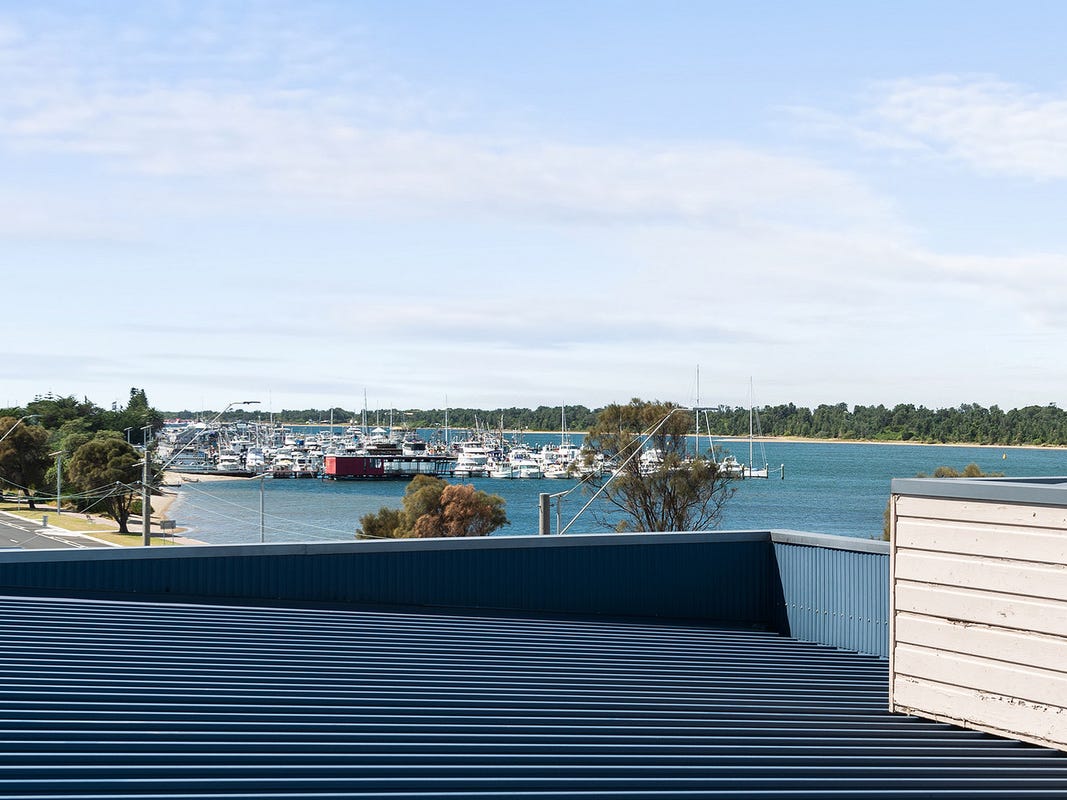 Private Property - Lakes Entrance, Vic 3909
