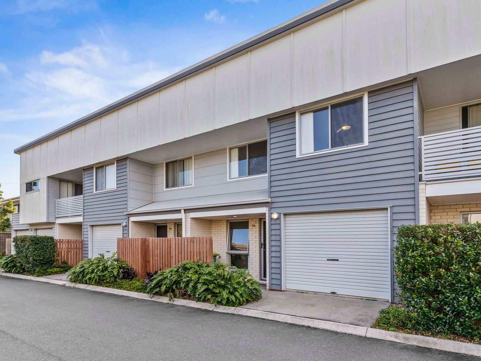 Private Property - Thornlands, Qld 4164