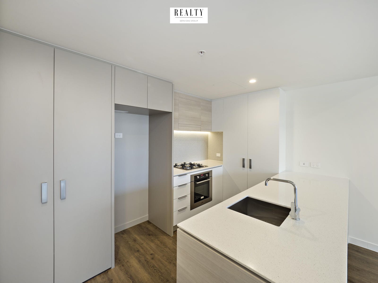 Private Property - South Brisbane, Qld 4101