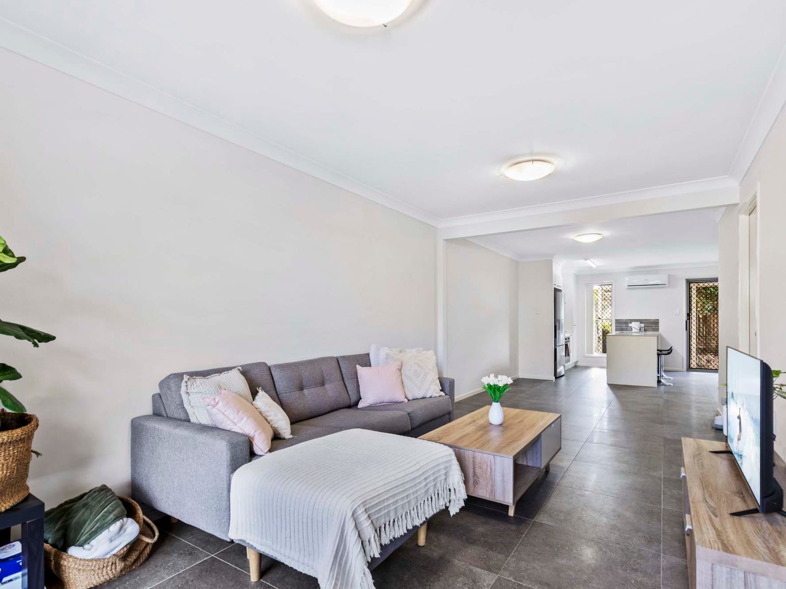 Private Property - Thornlands, Qld 4164