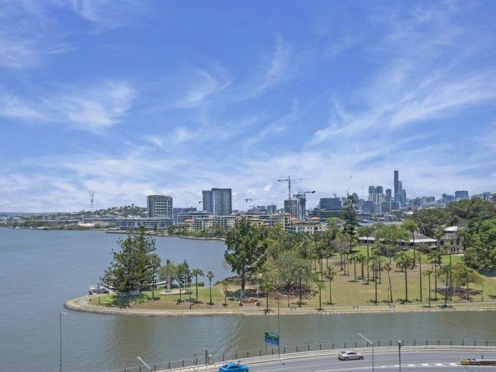 Private Property - Hamilton, Qld 4007