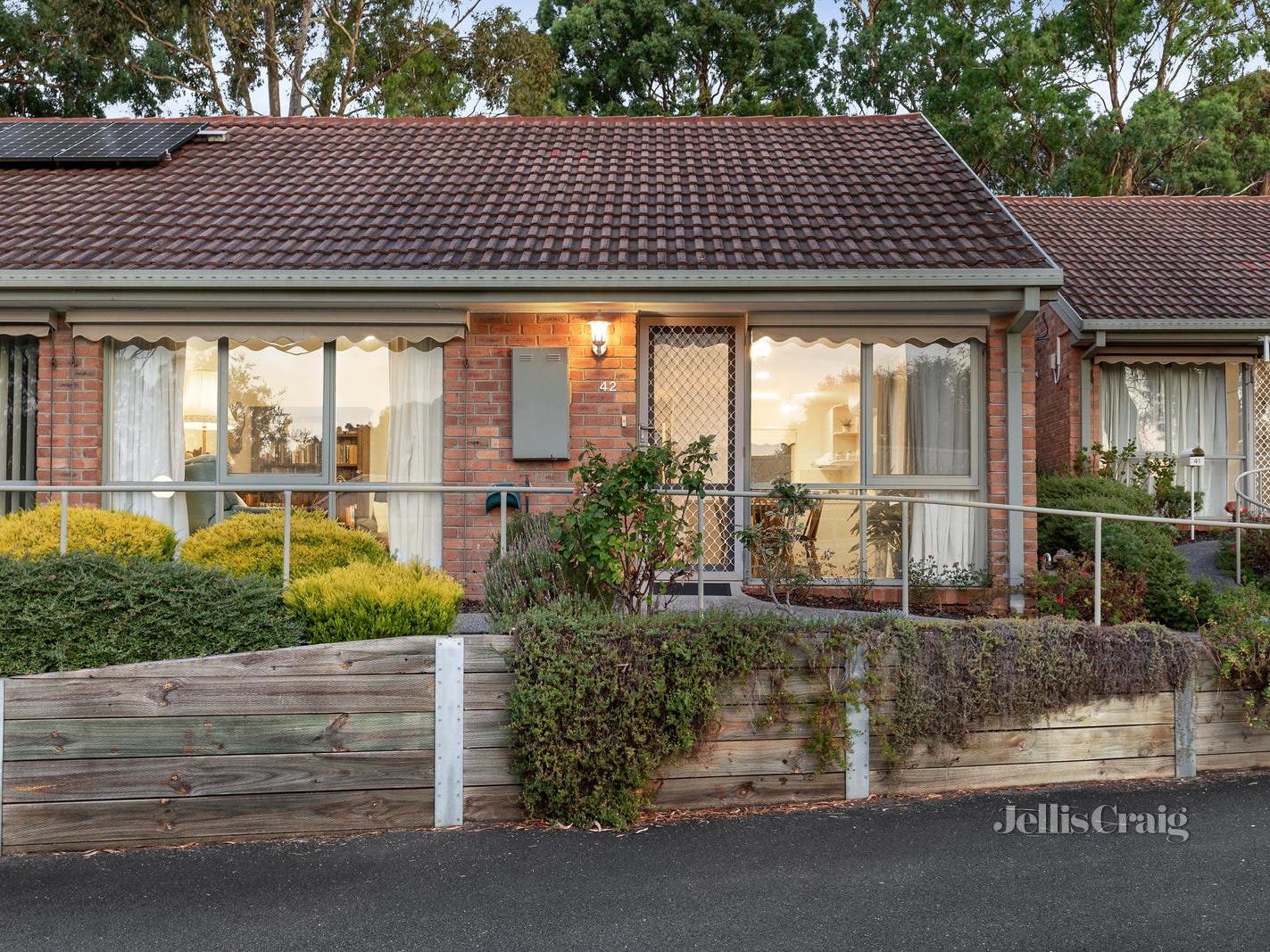 Private Property - Eltham, Vic 3095