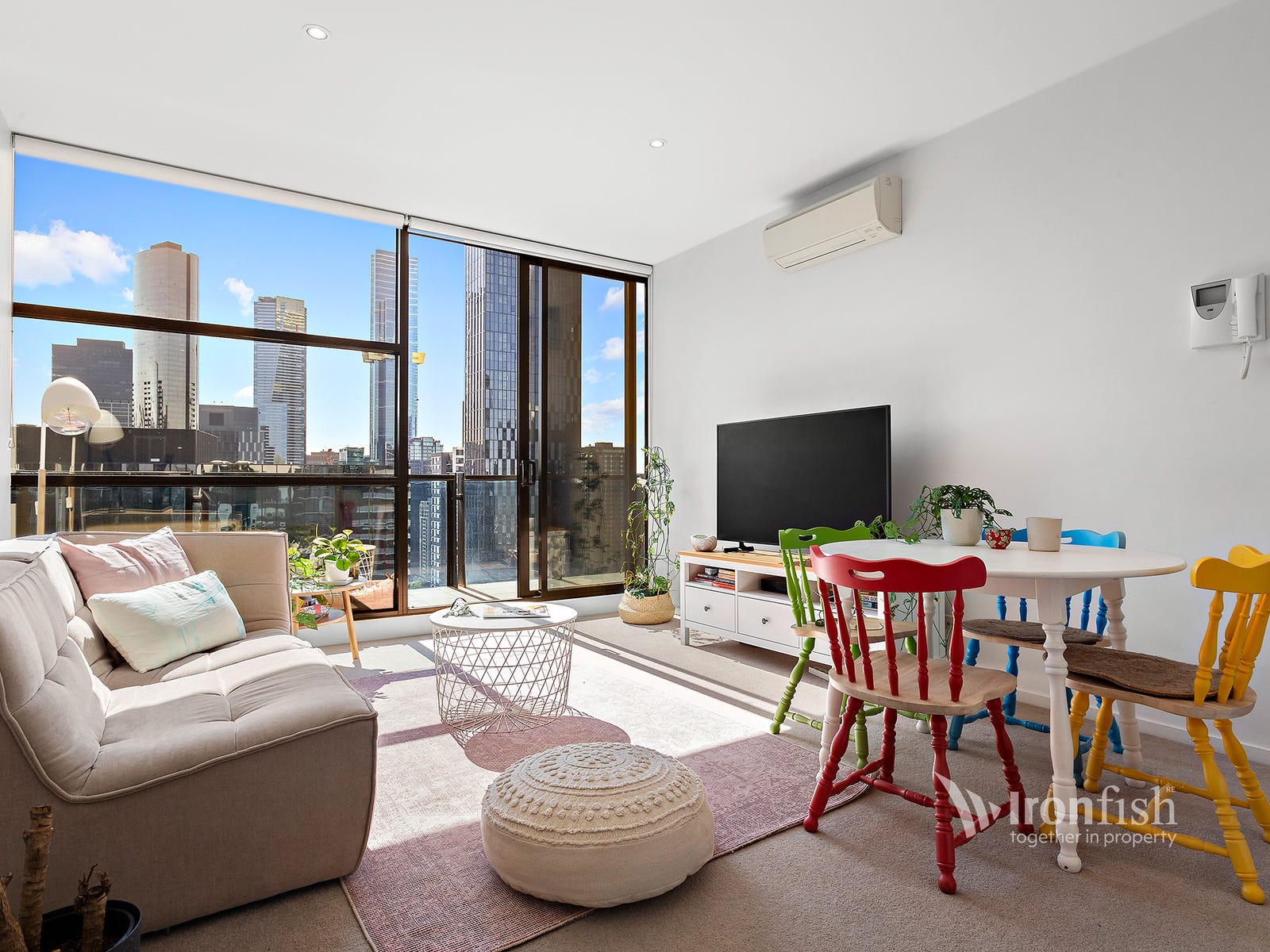 Private Property - Southbank, Vic 3006
