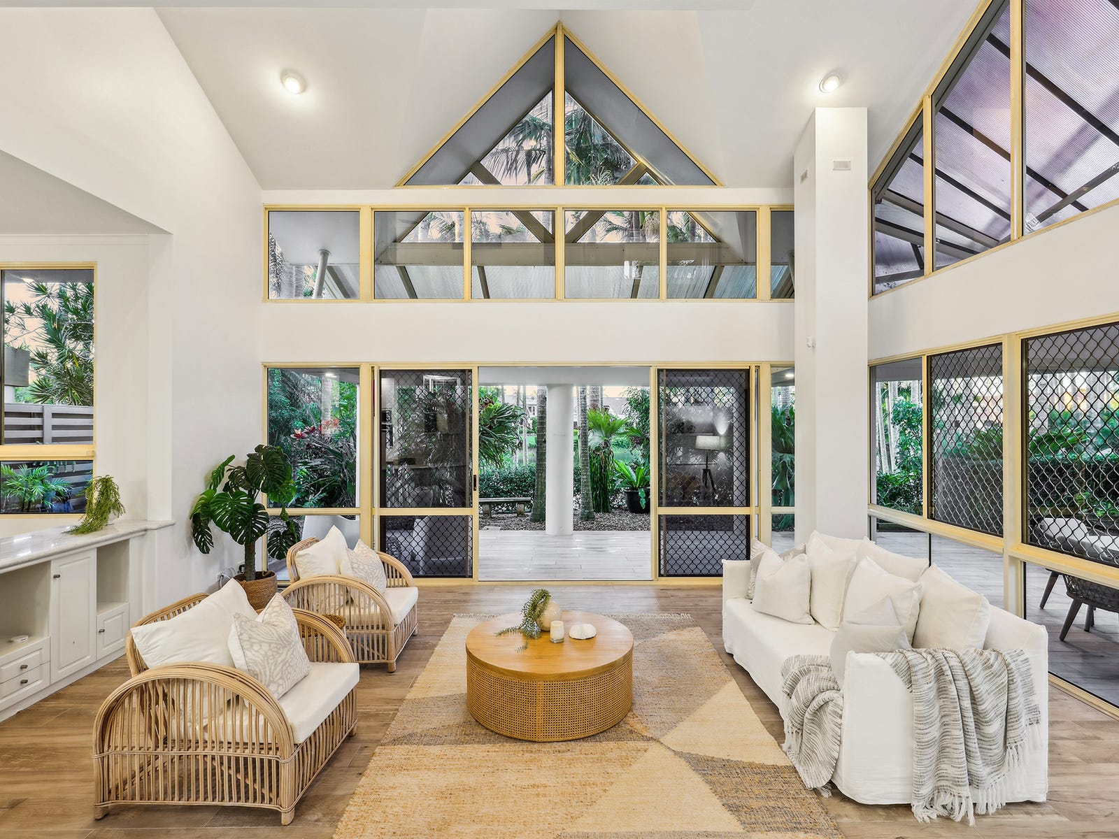 Private Property - Clear Island Waters, Qld 4226